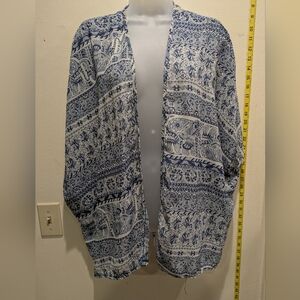 Bella Dahl Navy and White Paisley Kimono